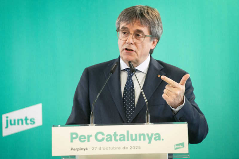 Catalan separatists break with Spanish Socialists, hobbling PM Sánchez