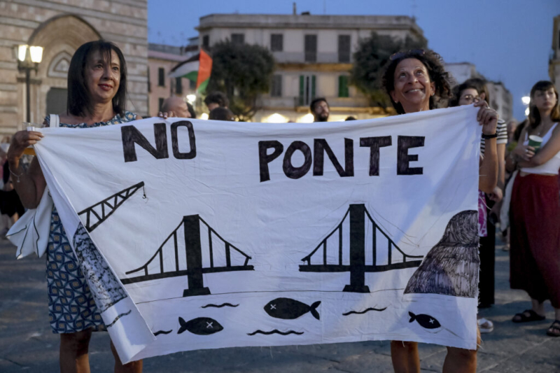 Italy’s Matteo Salvini has a bridge to sell you