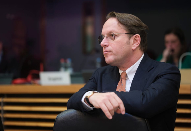 vrhelyi-not-aware-of-hungarys-alleged-attempts-to-recruit-spies-in-brussels-c921e45.jpg