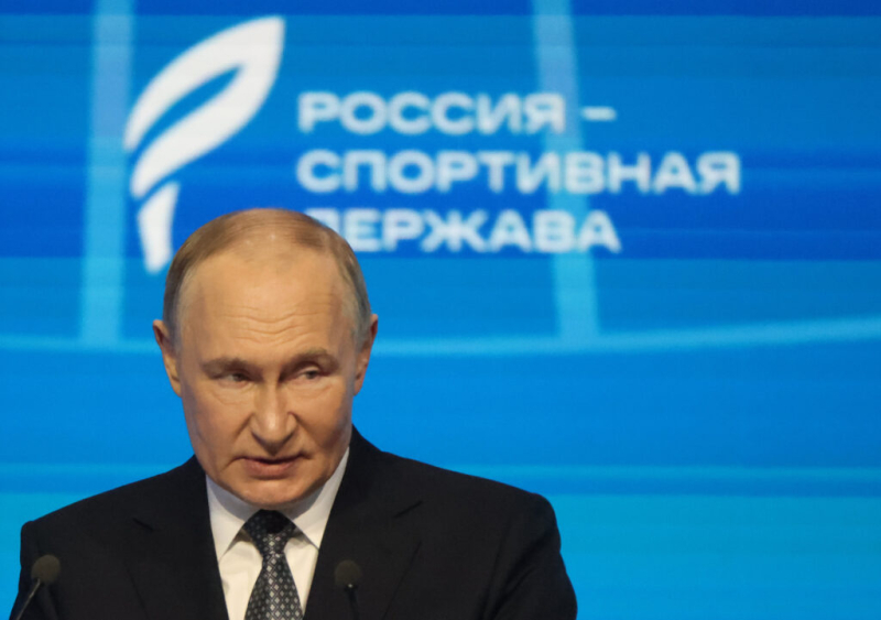 Cold War II is inevitable, gloomy Putin foe warns Europe