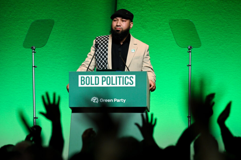 Farage is gunning for Brexit 2.0. Can he be stopped?