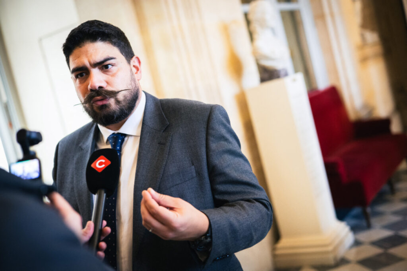 ‘Generation war’ dogs pension debates in France and Germany