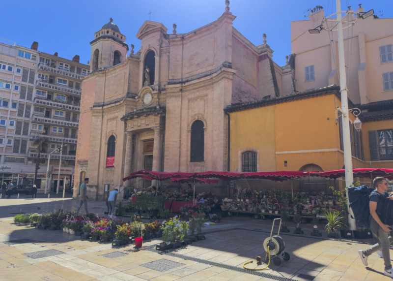 Le Pen’s far right eyes local elections as launchpad for French presidential bid