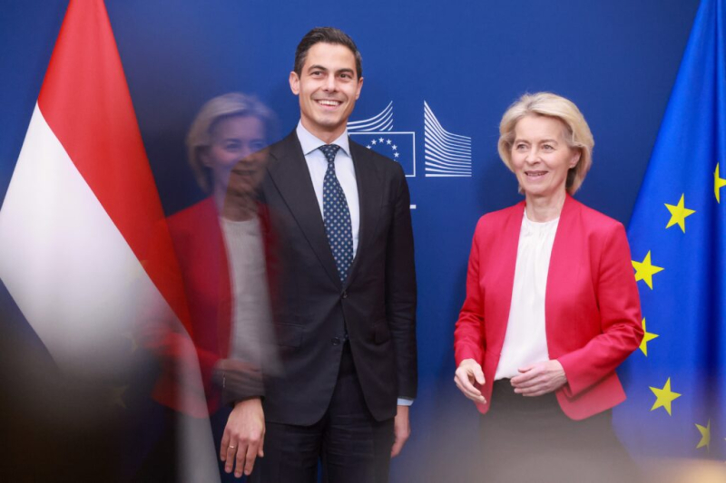 The delicate art of hanging around like a lemon while your allies get lambasted