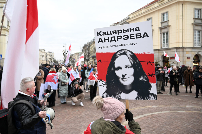 Trump got her out of a KGB prison. Now she needs him to help free her husband.