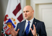 Latvian centrist moves to form coalition government