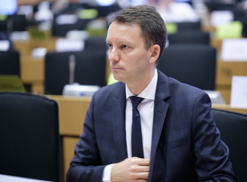 Romania set for technocratic government after parties fail to end feud