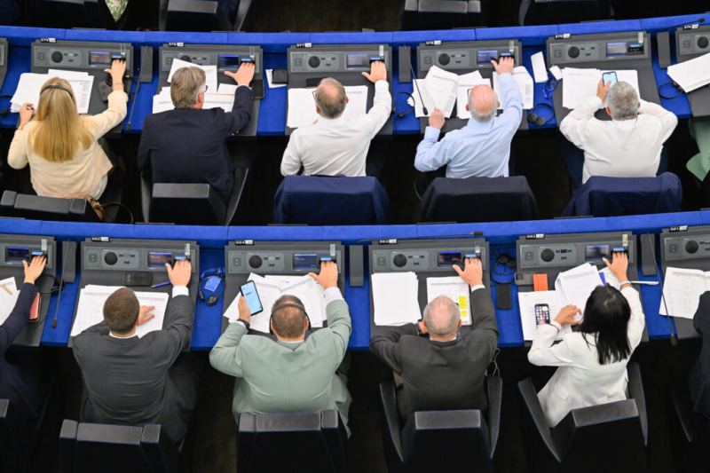 5 midterm reshuffle headaches MEPs can’t escape this summer