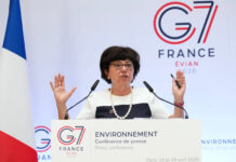 French environment minister to resign after passage of controversial farm bill