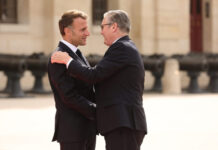 Macron hands Starmer Légion d’honneur as parting gift