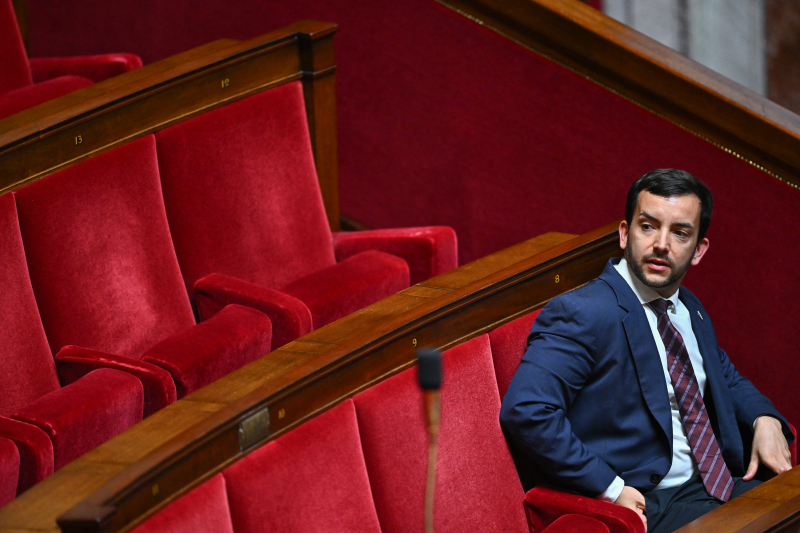 Marine Le Pen and Jordan Bardella struggle to stay on the same page