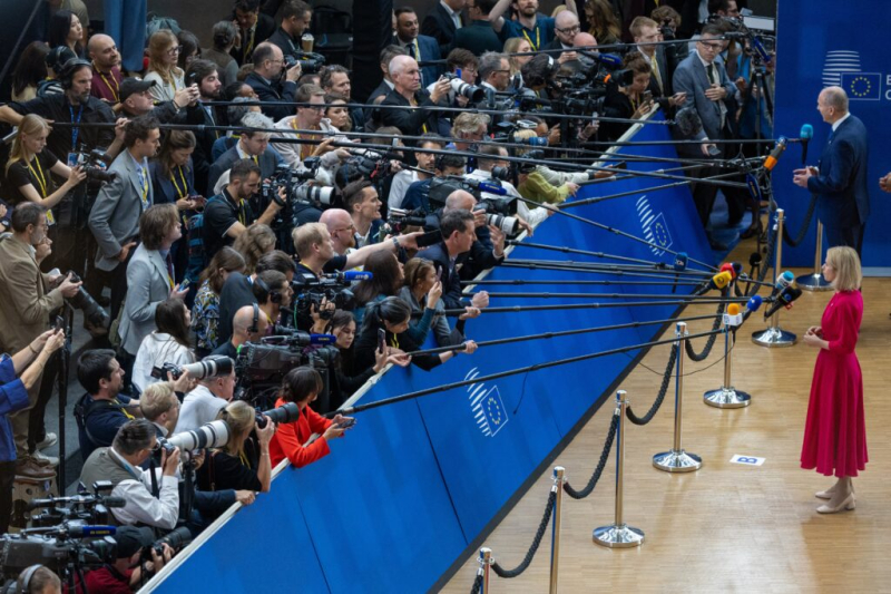 Costa angers EU leaders as splits mar summit